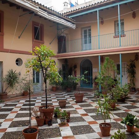 180 Home Ideal Apartamento Con Patio San Bernardo 2 Севилья Экстерьер фото